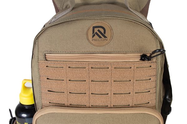 Mochila Recon com logotipo e garrafa de água amarela